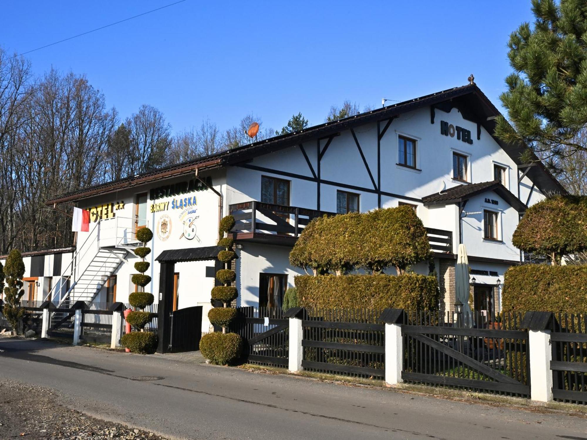 Hotel Sjesta ミコウフ エクステリア 写真